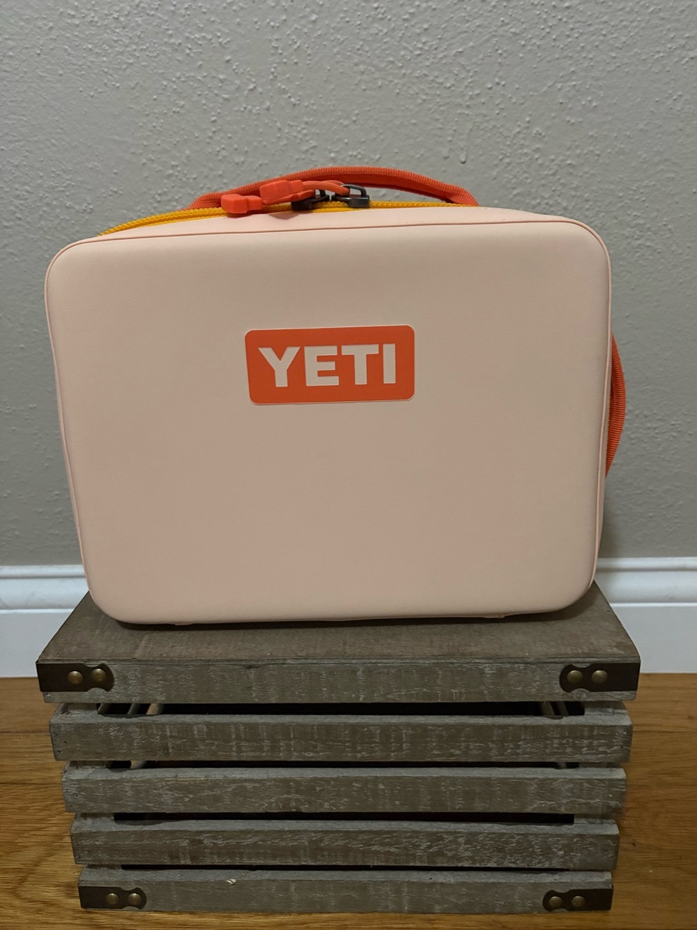 YETI Daytrip 5L Beekeeper